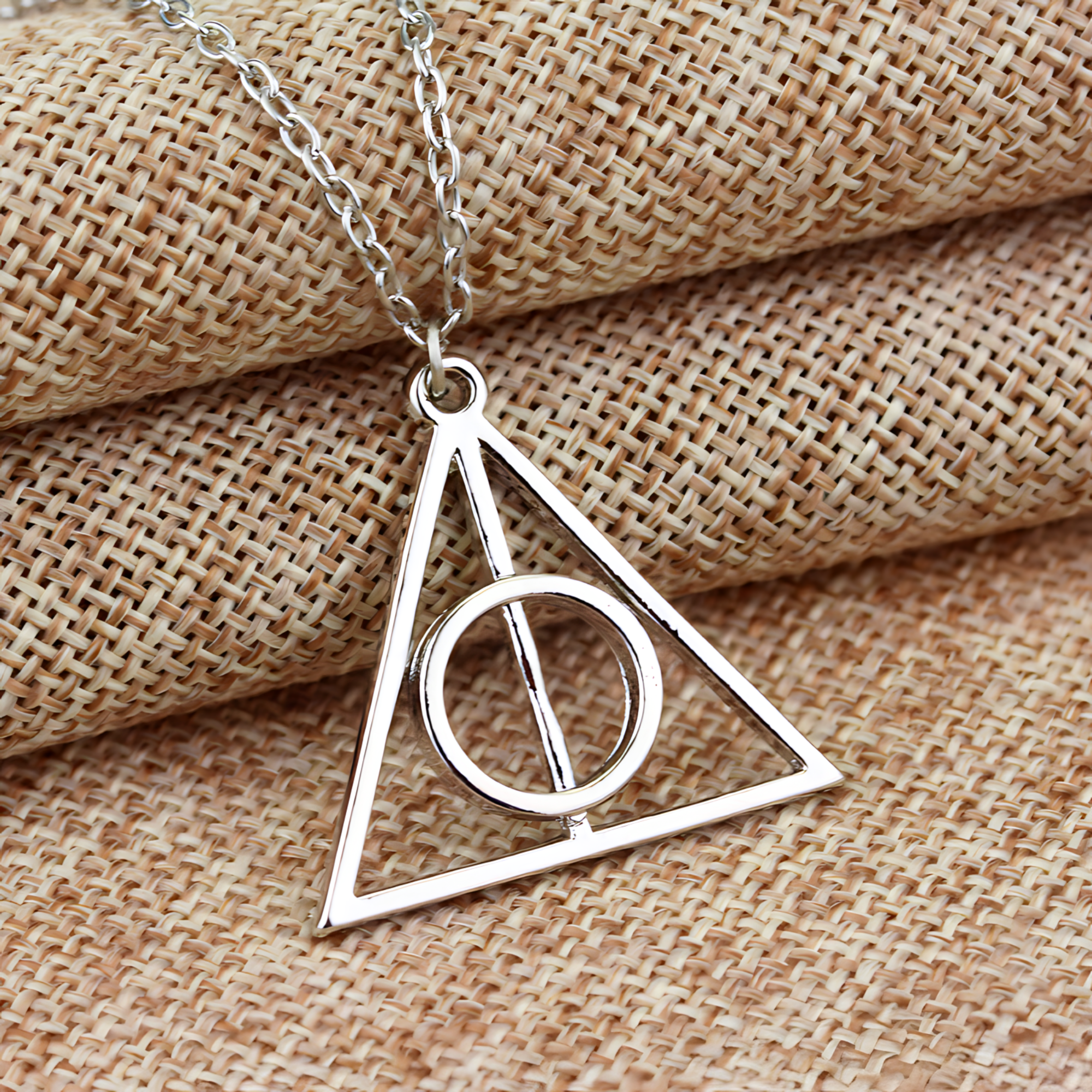 Collar Reliquias de la Muerte - Harry Potter