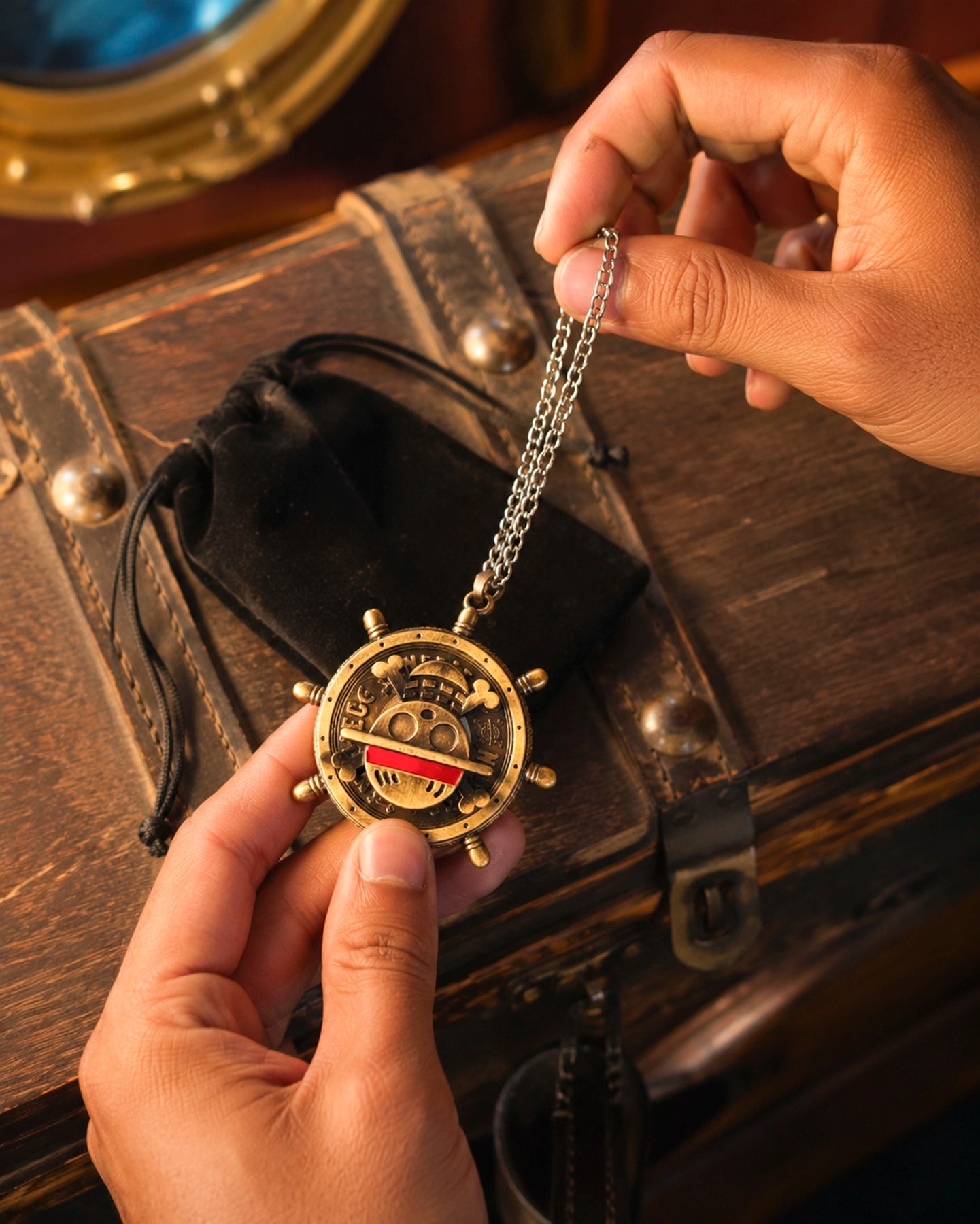 Collar Timón Pirata Giratorio – One Piece