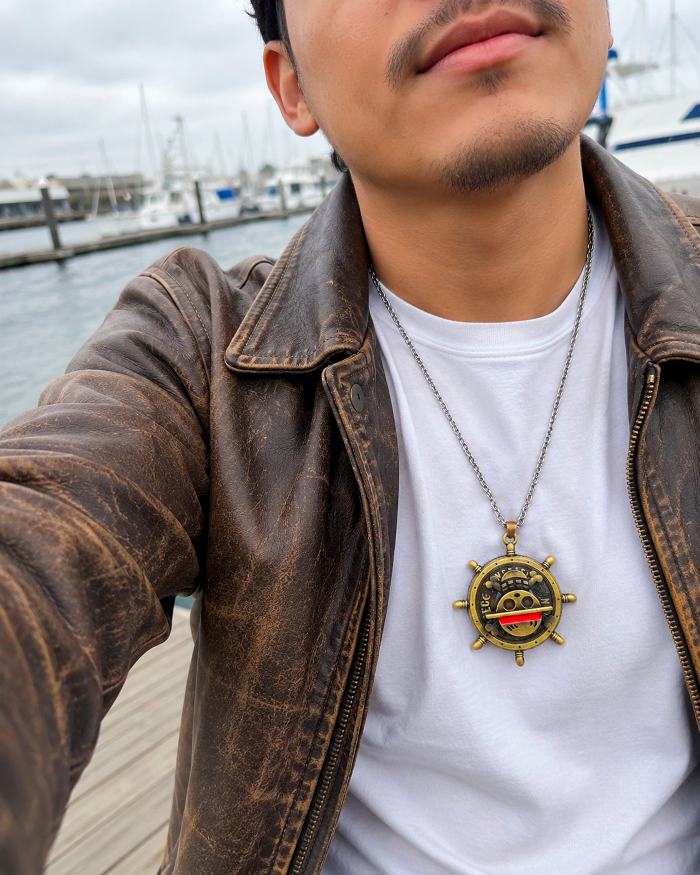 Collar Timón Pirata Giratorio – One Piece